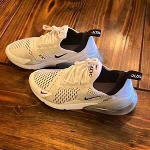 Nike Size 8 air270 airmax shoes